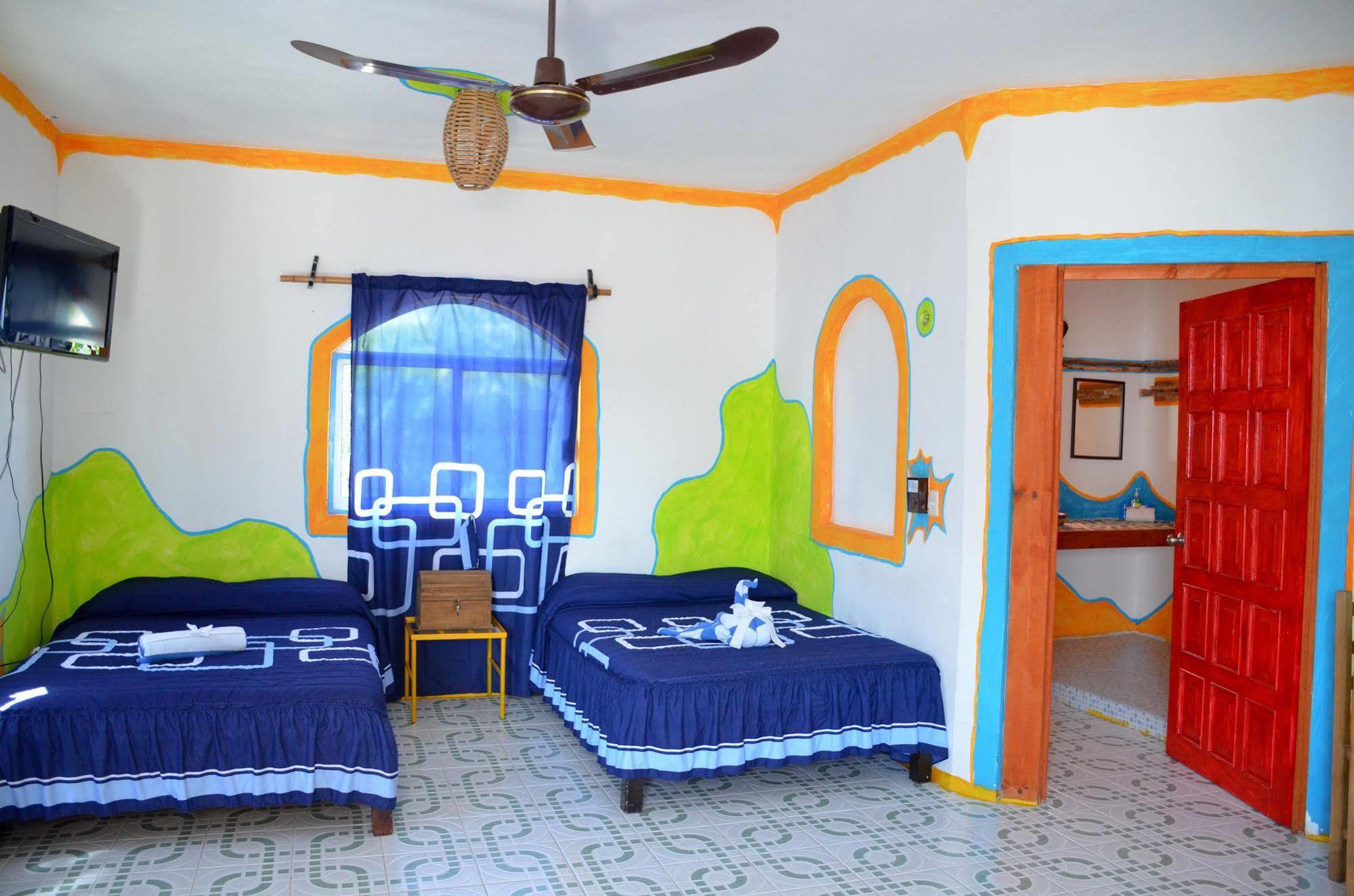 Adventure Experience Hotel Playa del Carmen Kültér fotó